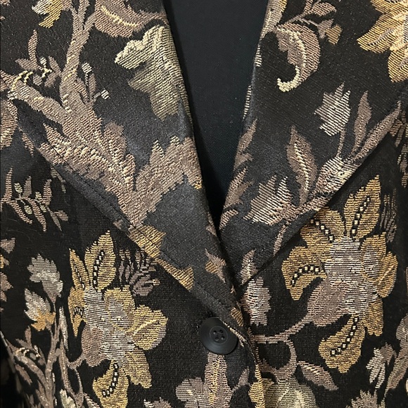 NWOT Newport News Black and Gold Jacket - Picture 3 of 8